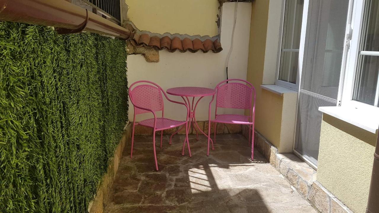 Apartament Къщата С Чешмата Wielkie Tyrnowo Zewnętrze zdjęcie